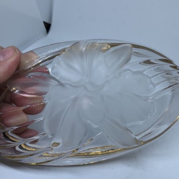 New Vintage Mikasa Studio Nova Oval Crystal Frosted IRIS Dish Gold Rim - Picture 3 of 4